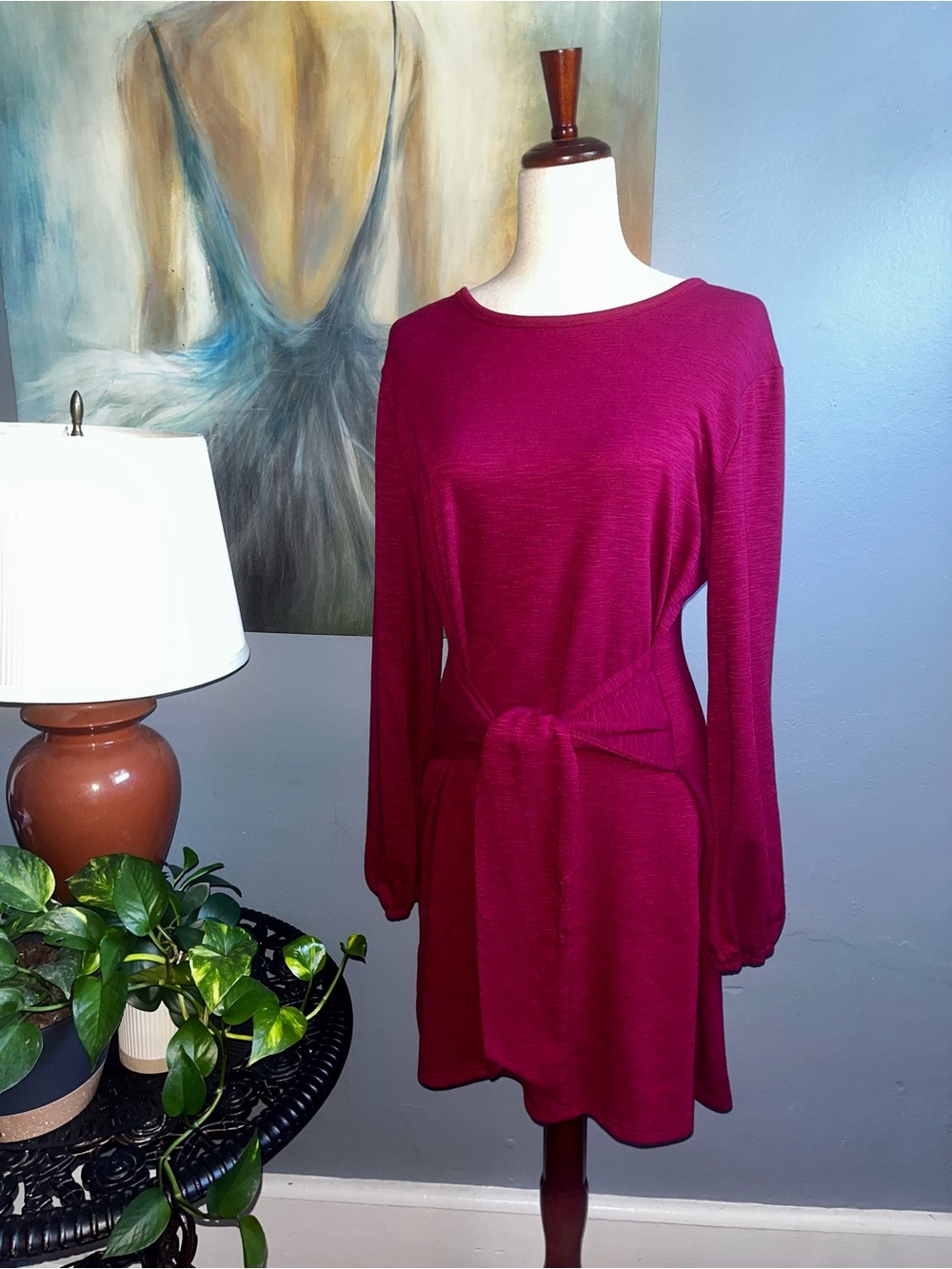 NWT size L Pretty Garden long Sleeved Dress.